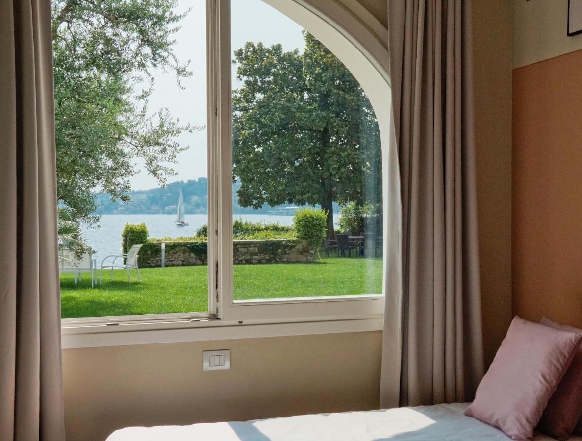 Luxury Lake View Apartments Salò Εξωτερικό φωτογραφία