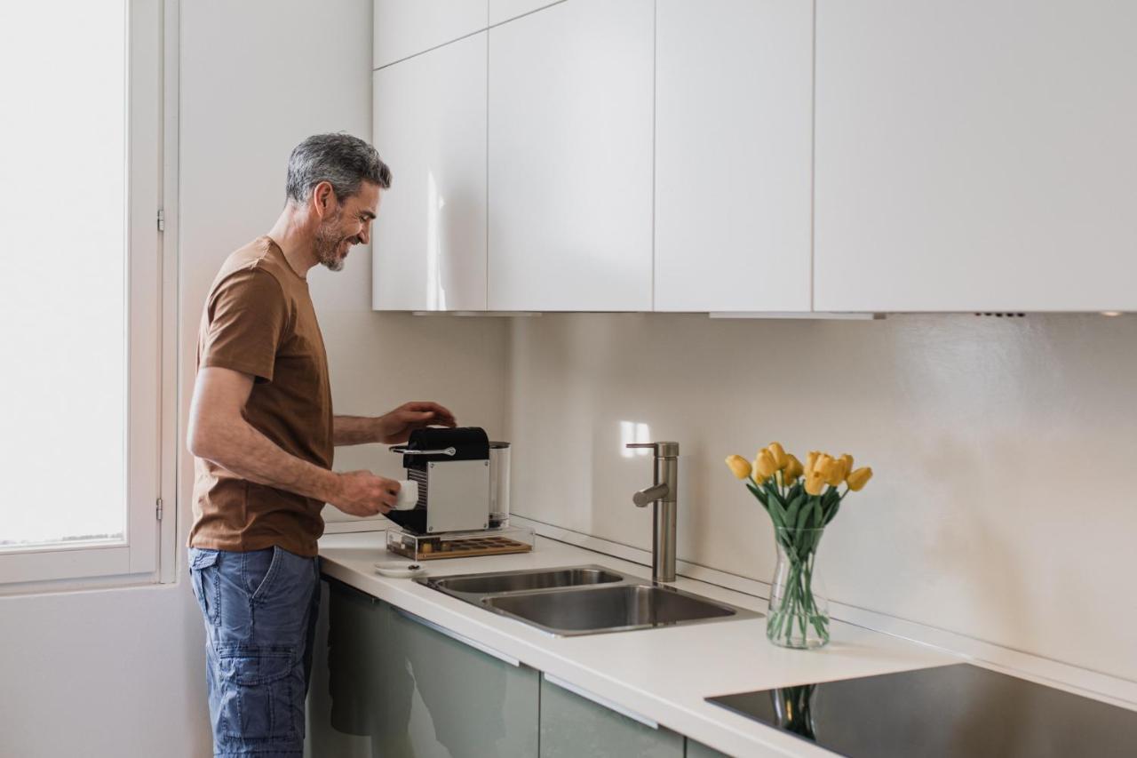 Luxury Lake View Apartments Salò Εξωτερικό φωτογραφία