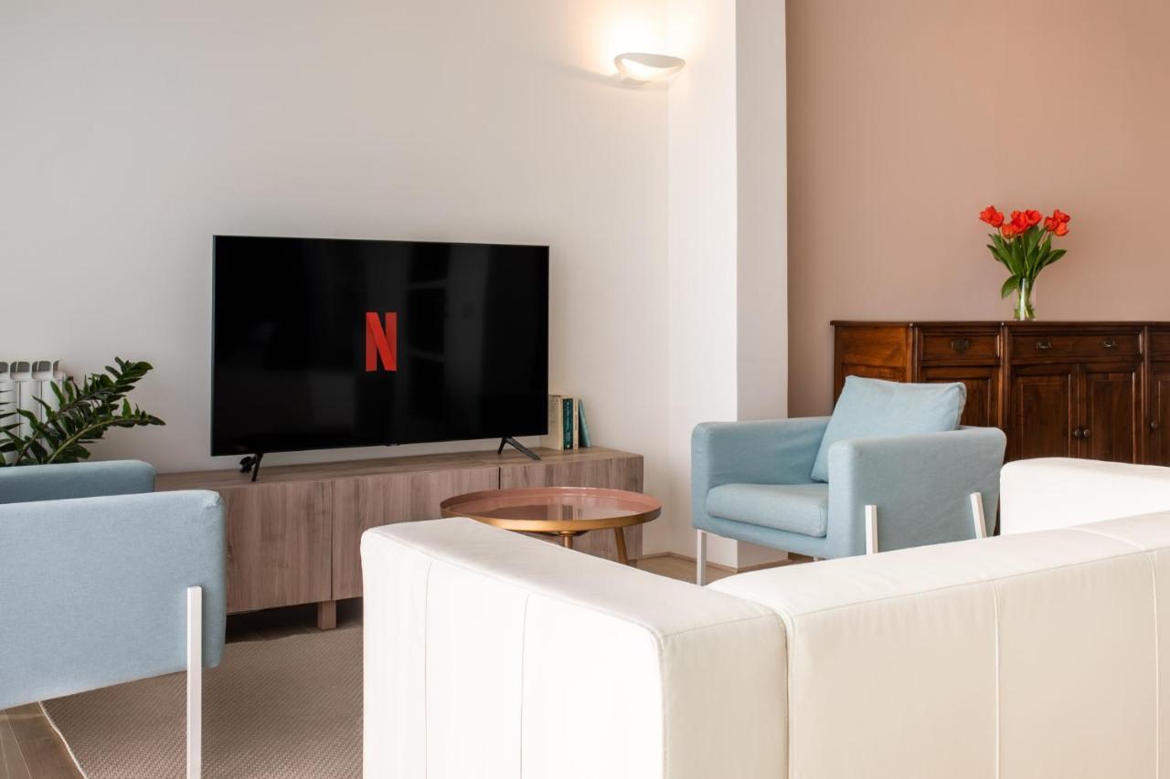 Luxury Lake View Apartments Salò Εξωτερικό φωτογραφία